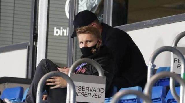 1611357270786026428.jpg 89ad3a1f-3e39-490e-a21f-33438e59e88f.jpg